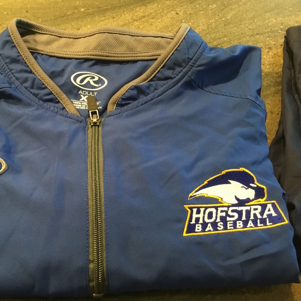 Hofstra college 1/4 zip pull over size XL